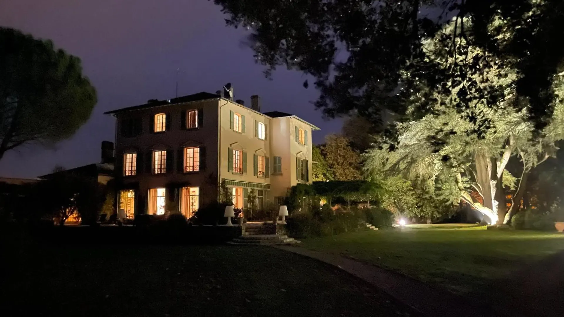 Maison D'Hotes Le Parc Labruguière 0*,  Frankrike